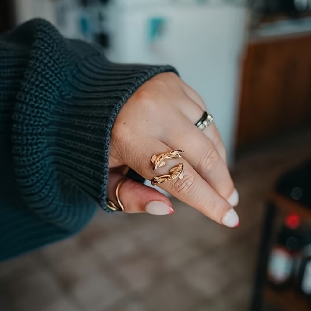 Unique Double Gold Koi Fish Ring. Adjustable Stylish open Ring 🐠 (A0-11) - Picture 4 of 9